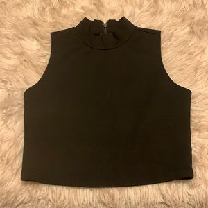 black, sleeveless crop top